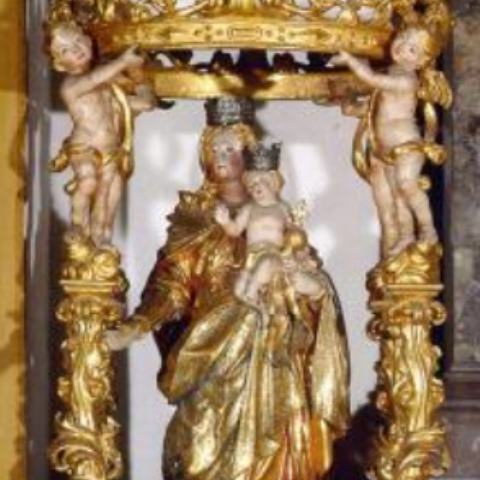 Madonna del Rosario e cassa processionale